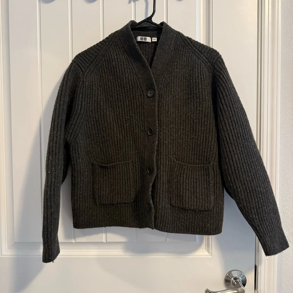 Uniqlo Women’s Grey Ribbed Wool Cropped Cardigan - Picture 1 of 7